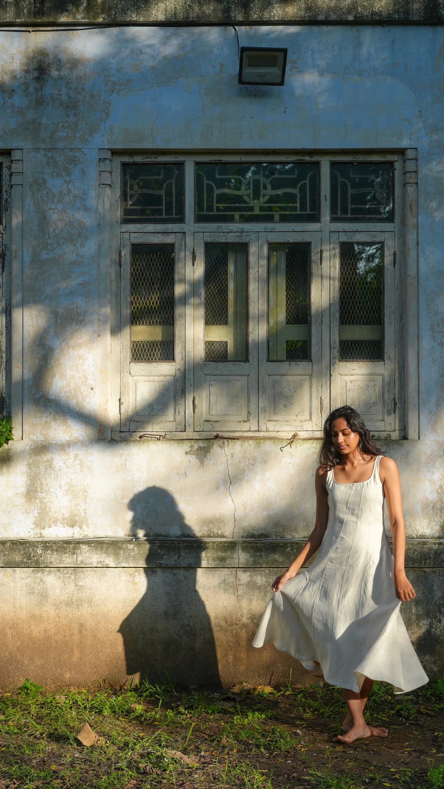 Pockets Full of Air Off-White Linen Dress