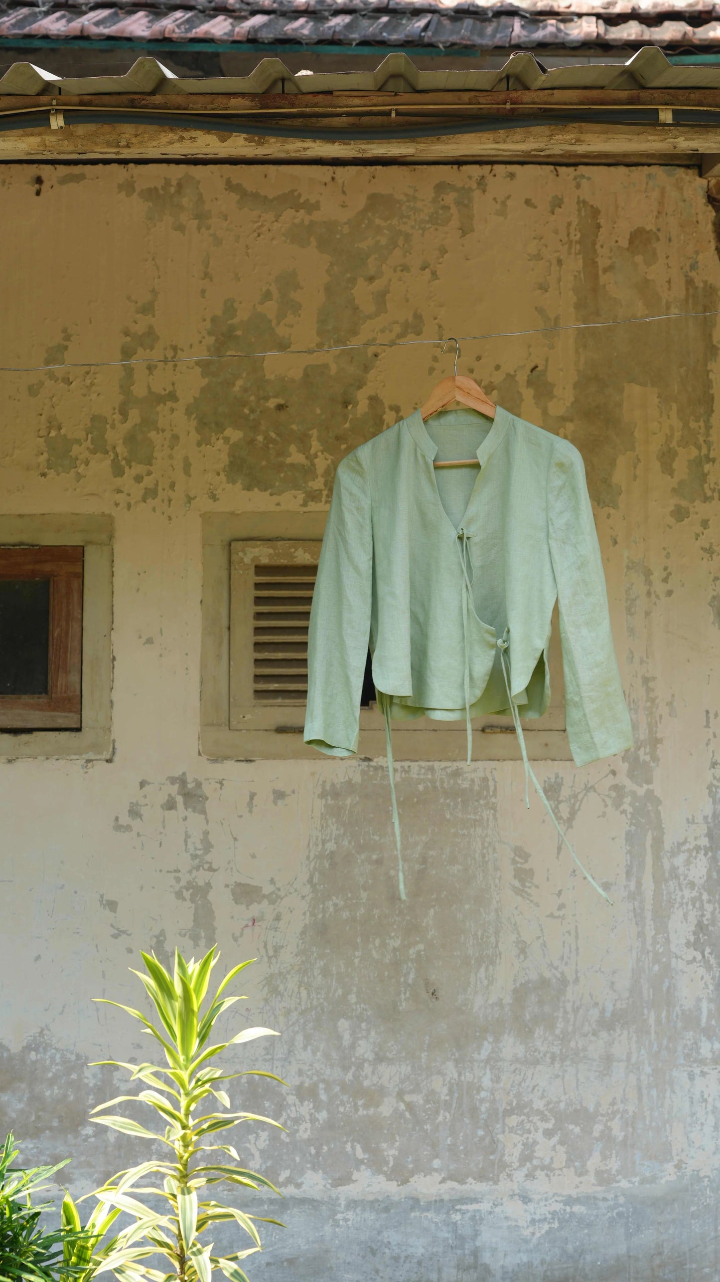 Burrito Wrap Offwhite Linen Shirt