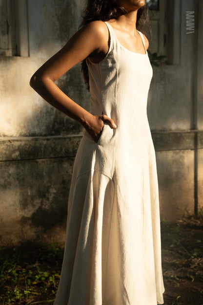 Pockets Full of Air Off-White Linen Dress