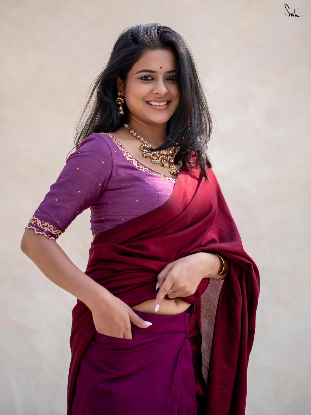 Hues of Fuchsia Flower Pre- Draped Acrylic Cotton Saree